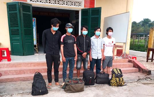 bat giu doi tương dua người vươt bien